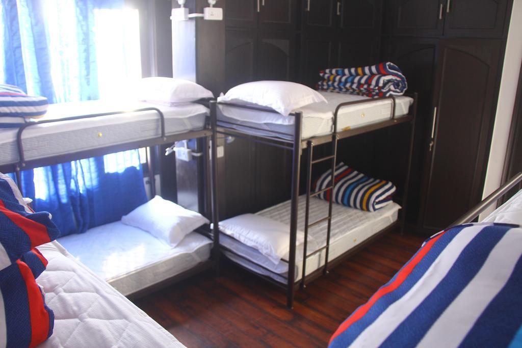 Albergue Madpackers Delhi Nueva Delhi Habitación foto
